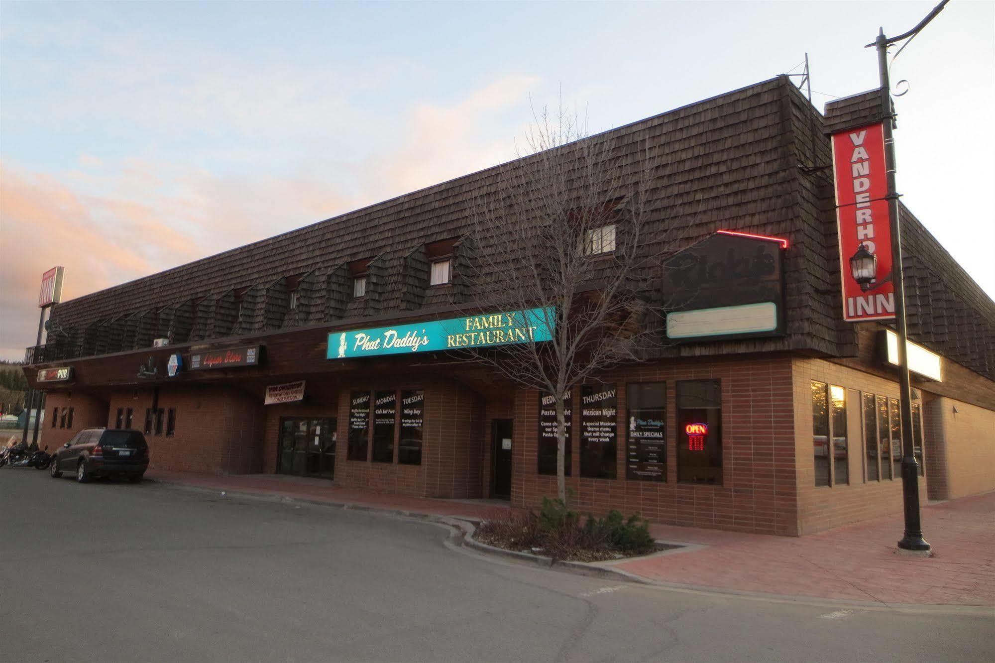 Vanderhoof Inn エクステリア 写真